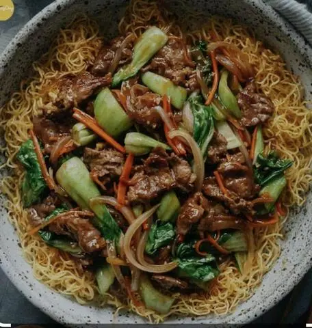 Hình ảnh Mì gói xào bò