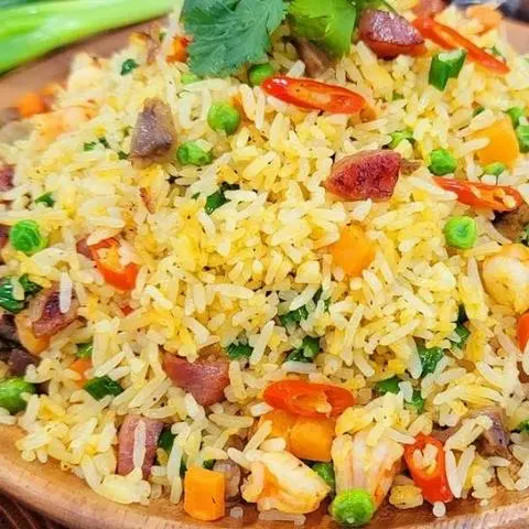 Hình ảnh combo 2 cơm chiên dương châu trứng ốp la + 2 ly pepsi