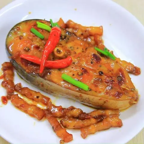 Hình ảnh Cơm cá basa kho