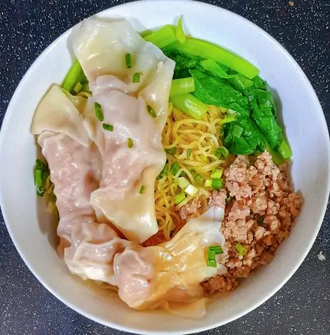 Hình ảnh mì ( 2 vắt) 2v sủi cảo, 2v hoành thánh , thịt bằm