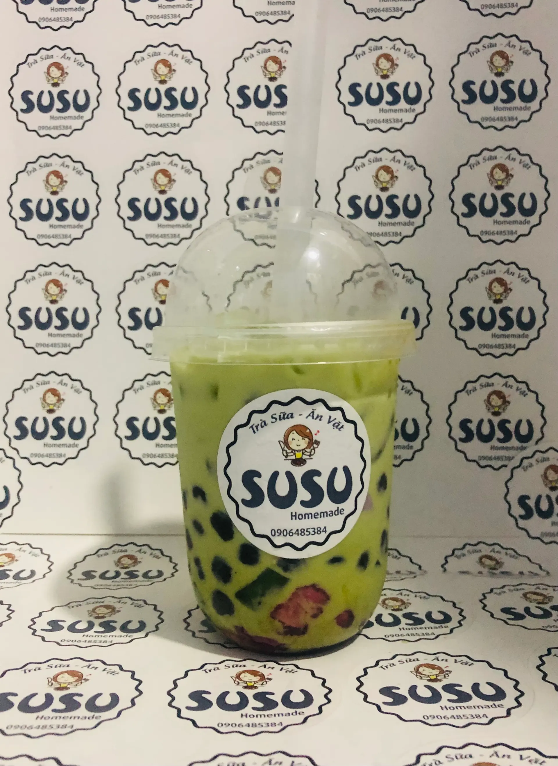 Hình ảnh trà sữa thái xanh (fung topping)