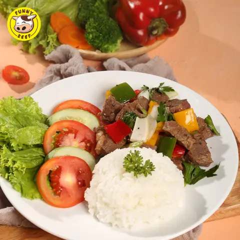 Hình ảnh Cơm bò lúc lắc (100gr bò mỹ) (steamed rice and shaking beef)