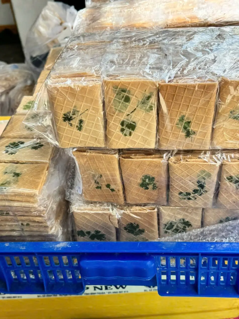 Hình ảnh Bánh kẹp ngò hành