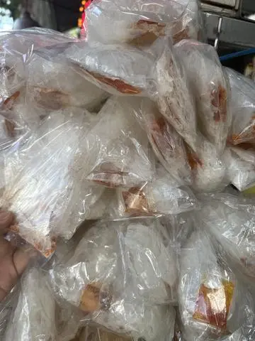 Hình ảnh xâu 13 gói sa tế nhỏ