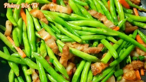 Hình ảnh Cơm đậu que xào thịt heo