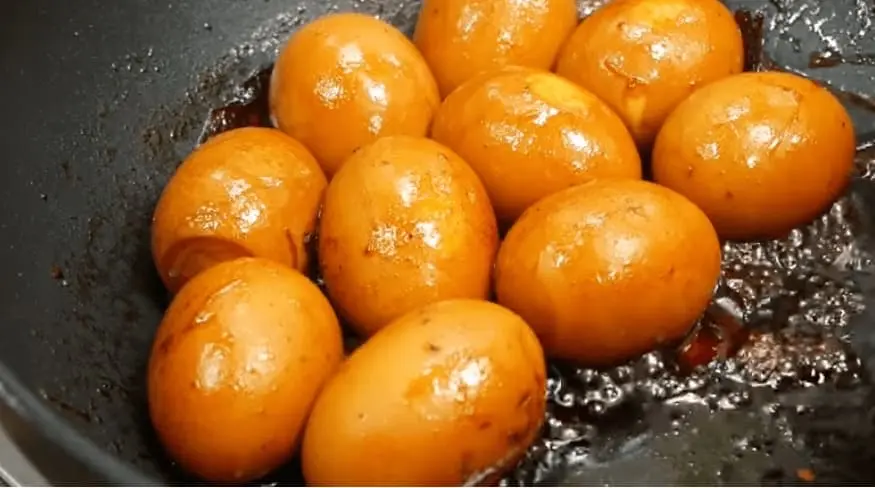 Hình ảnh Trứng kho nước dừa