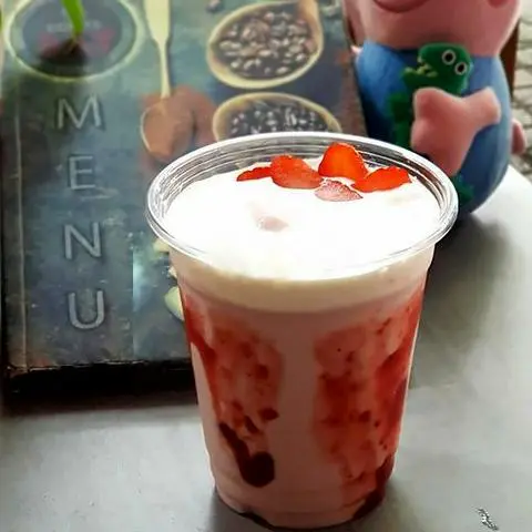 Hình ảnh Mothie Dâu kem cheese