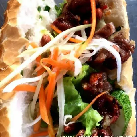 Hình ảnh Bánh mì thịt nướng