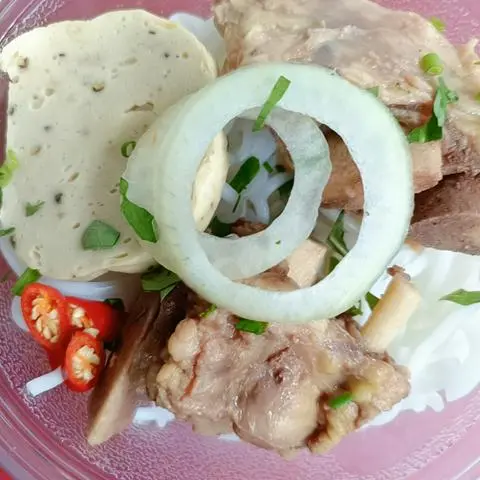 Hình ảnh BÚN BÒ SƯỜN SỤN BÒ 