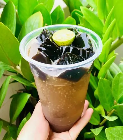 Hình ảnh Hồng trà bí đao hạt chia sương sáo size L