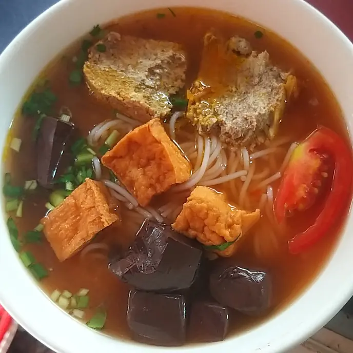 Hình ảnh CANH BÚN RIÊU CUA
