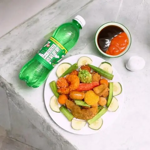 Hình ảnh Thập Cẩm Đồ Chiên Nhỏ + 1 Chai 7up