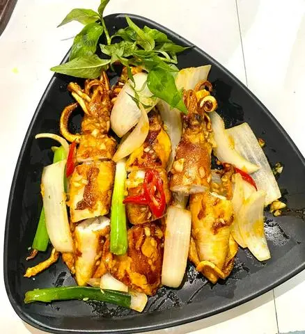 Hình ảnh Mực Trứng Xào Xả Tế