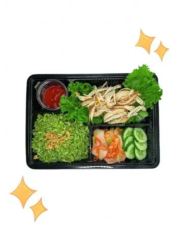Hình ảnh Cơm chiên lá é ức gà xé