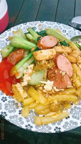 Hình ảnh Nui xào bò
