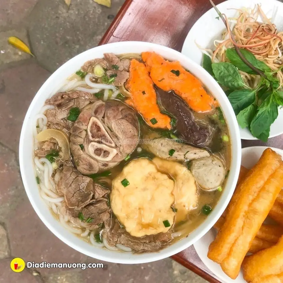Hình ảnh BÚN BÒ SIÊU ĐẶC BIỆT (FULL TOPPING)