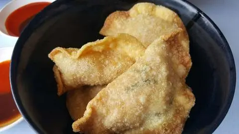 Hình ảnh Hoành thánh chiên nhà làm