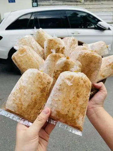 Hình ảnh Bánh tráng siêu mỏng lắc muối sặc