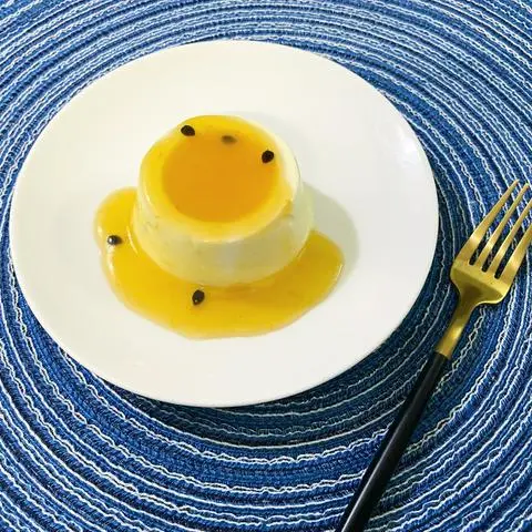 Hình ảnh Panna Cotta sốt chanh dây