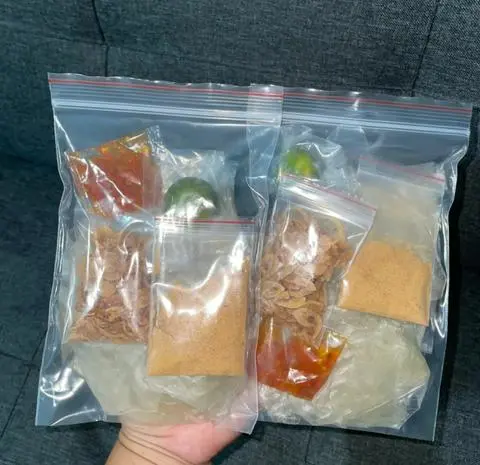 Hình ảnh Bánh tráng muối sặc hành phi
