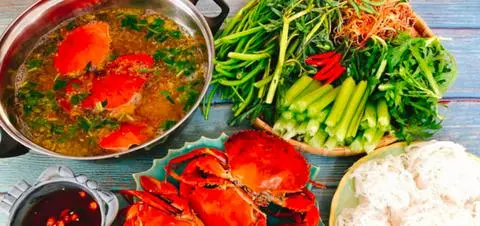 Hình ảnh Lẩu cua 2 con nấu bầu