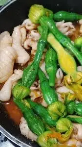 Hình ảnh Bí Nụ Xào Mực