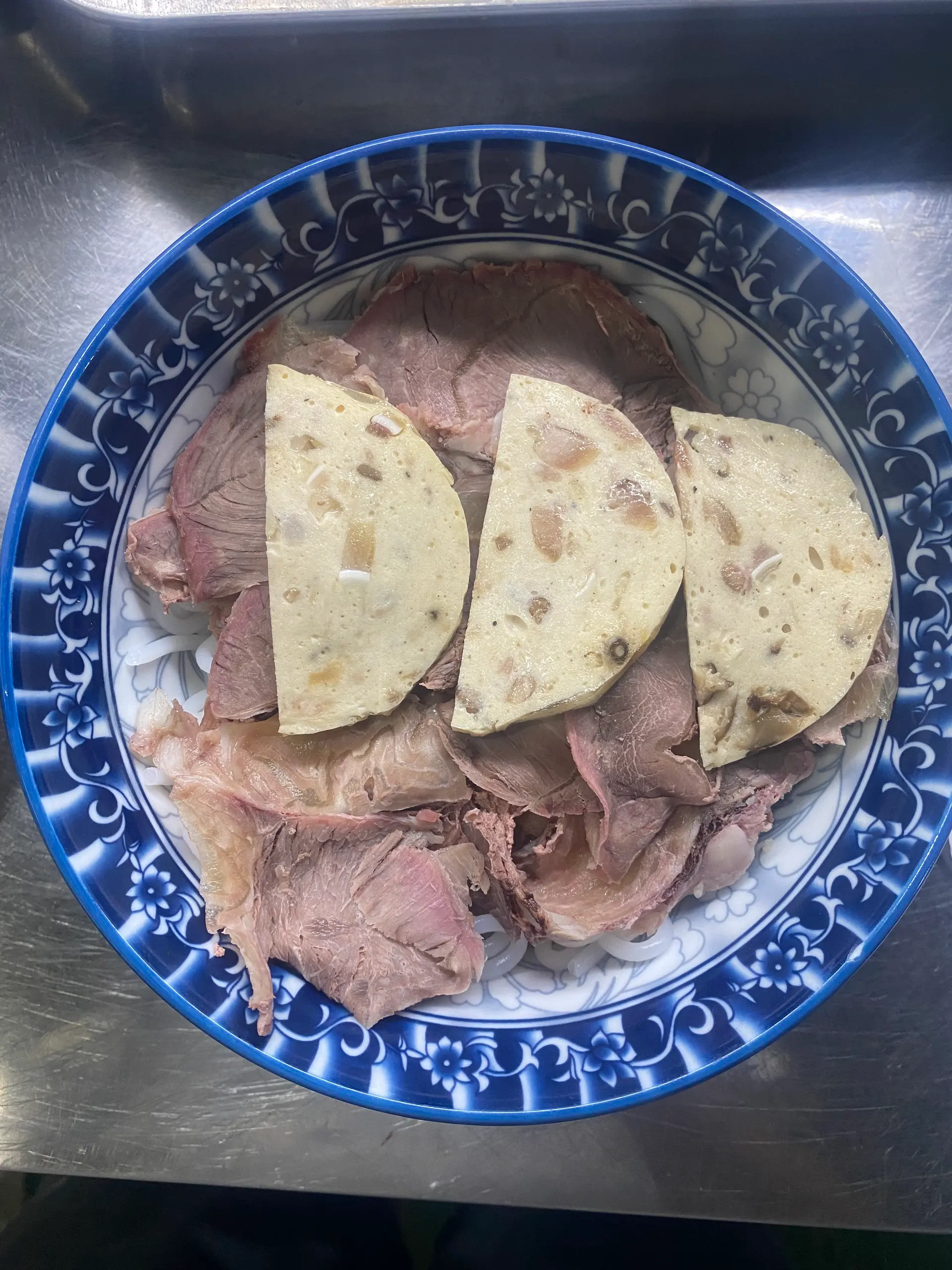 Hình ảnh bún +bò +dò tai 