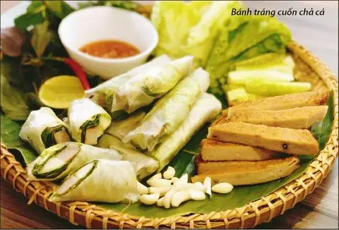 Hình ảnh Bánh Cuốn Chả Cá Cuốn Sẵn - 2 Cuốn Sẵn 