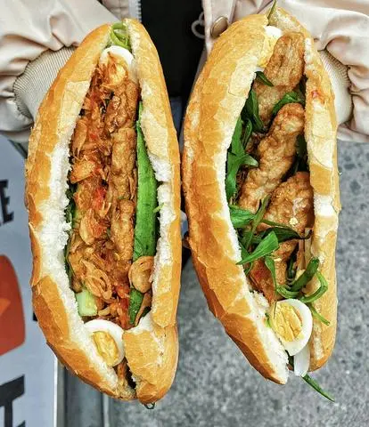 Hình ảnh Bánh Mì Chả Cá