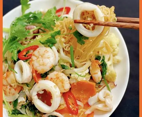 Hình ảnh Mì xào hải sản