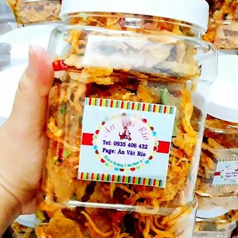 Hình ảnh Cơm cháy lắc khô gà hũ 500g