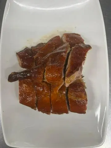 Hình ảnh Vịt quay 1/4 con