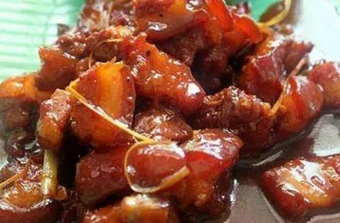 Hình ảnh cơm thịt kho ruốc sả