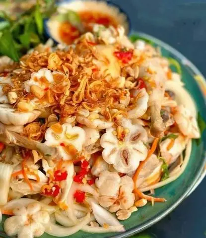Hình ảnh Gỏi gà măng cụt
