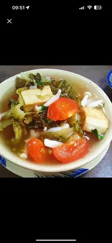 Hình ảnh Canh chua dưa cải chay