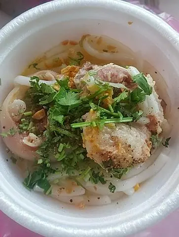 Hình ảnh Bánh Canh giò(xương)+trứng