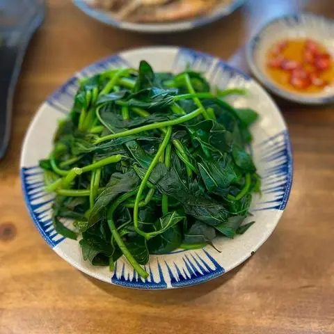 Hình ảnh Rau lang luộc mắm nêm