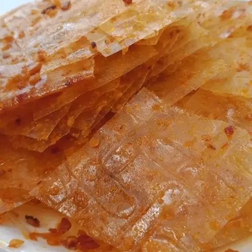Hình ảnh Bánh Tráng Muối Tỏi Miếng Vuông Chay Trộn Sẵn
