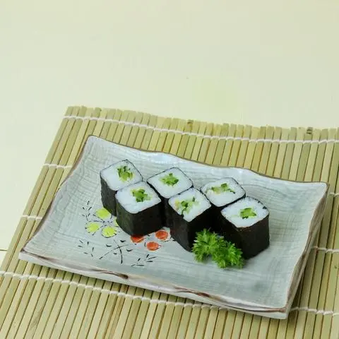 Hình ảnh MAKI DƯA LEO