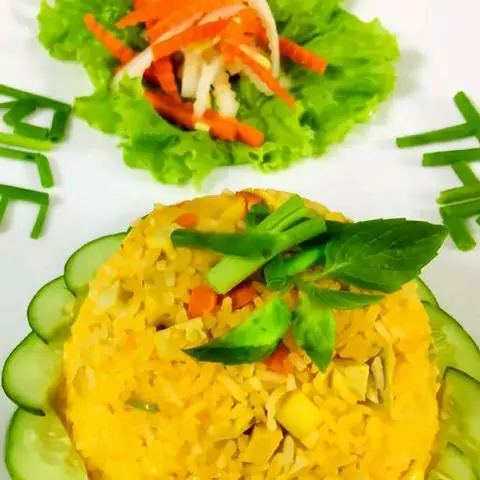 Hình ảnh Cơm chiên dương châu chay