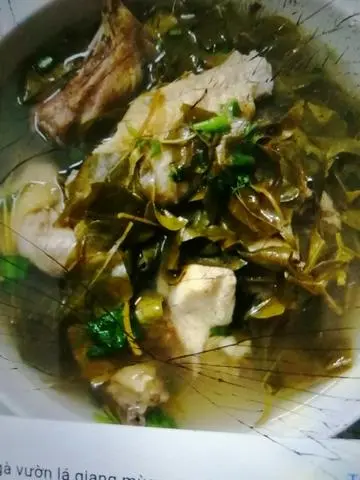 Hình ảnh Cơm Gà nấu lá giang