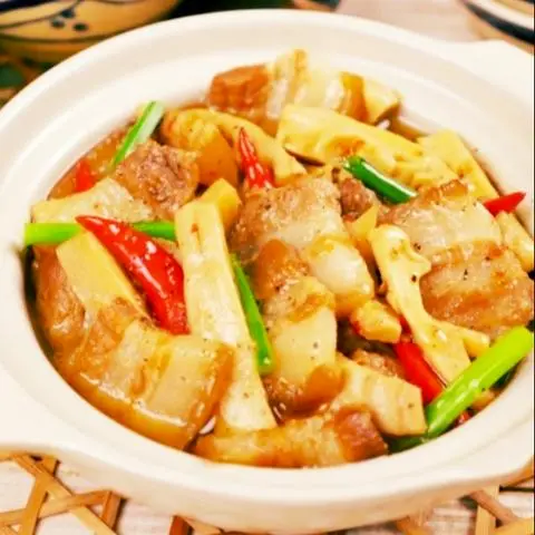 Hình ảnh CƠM THỊT KHO MĂNG 