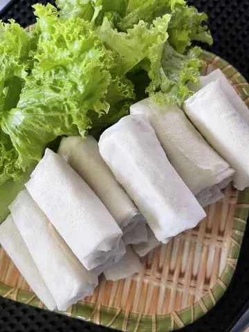 Hình ảnh Chả Giò Da Xốp Tôm Thịt - 4 Cuộn