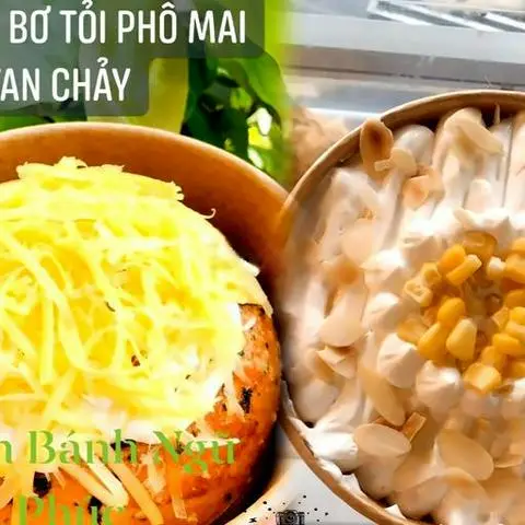 Hình ảnh Bánh mì bơ tỏi phô mai tan chảy + bông lan kem bắp hạnh nhân phô mai giá gốc 