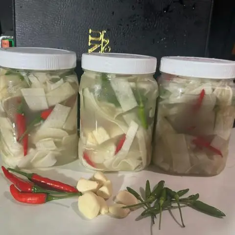 Hình ảnh măng chua ngâm tỏi ớt