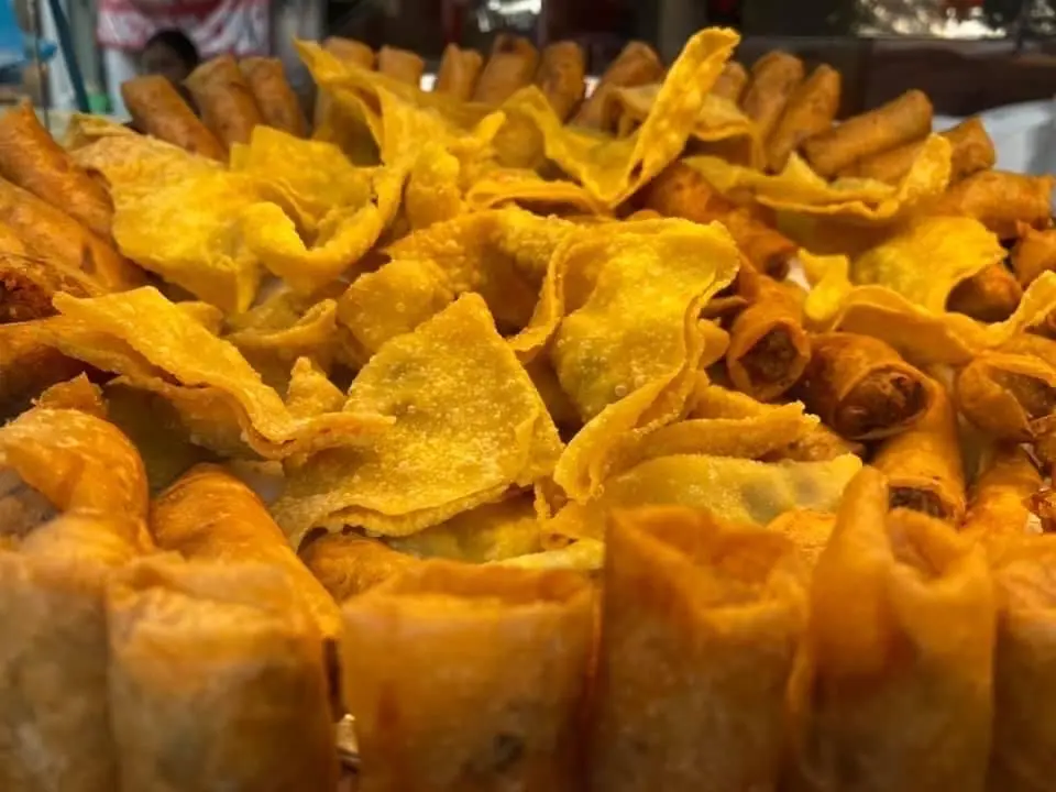 Hình ảnh Hoành thánh thêm (2 cái )