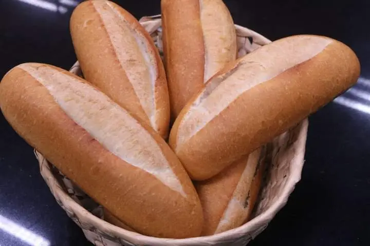 Hình ảnh Bánh mì lớn