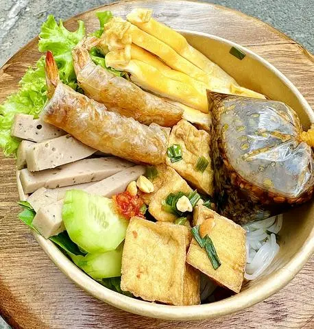 Hình ảnh Bún Xì Dầu Đặc Biệt