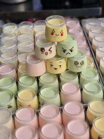 Hình ảnh SỮA CHUA NGUYÊN KEM ĐÀO 100ml