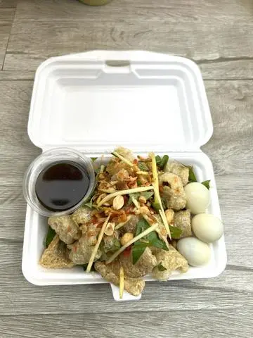 Hình ảnh Da Heo Chiên Trộn